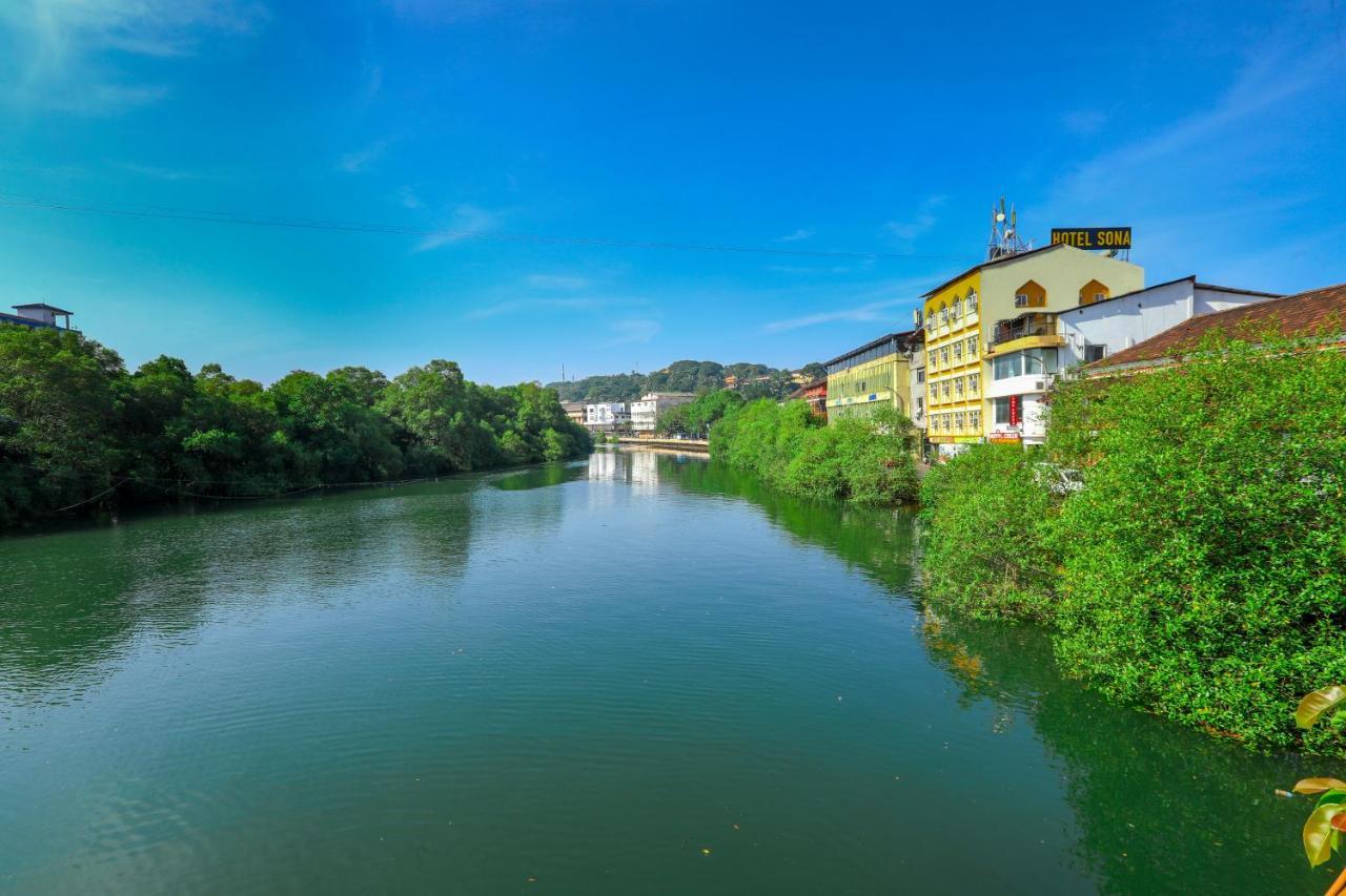 Hotel Sona Панаджі Екстер'єр фото